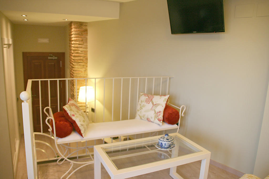 Hotel Castillo De Alquézar Kamer foto