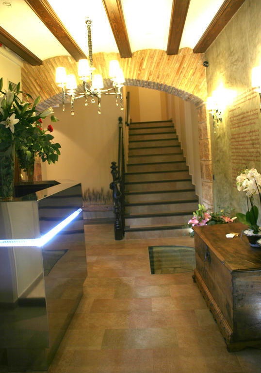 Hotel Castillo De Alquézar Buitenkant foto